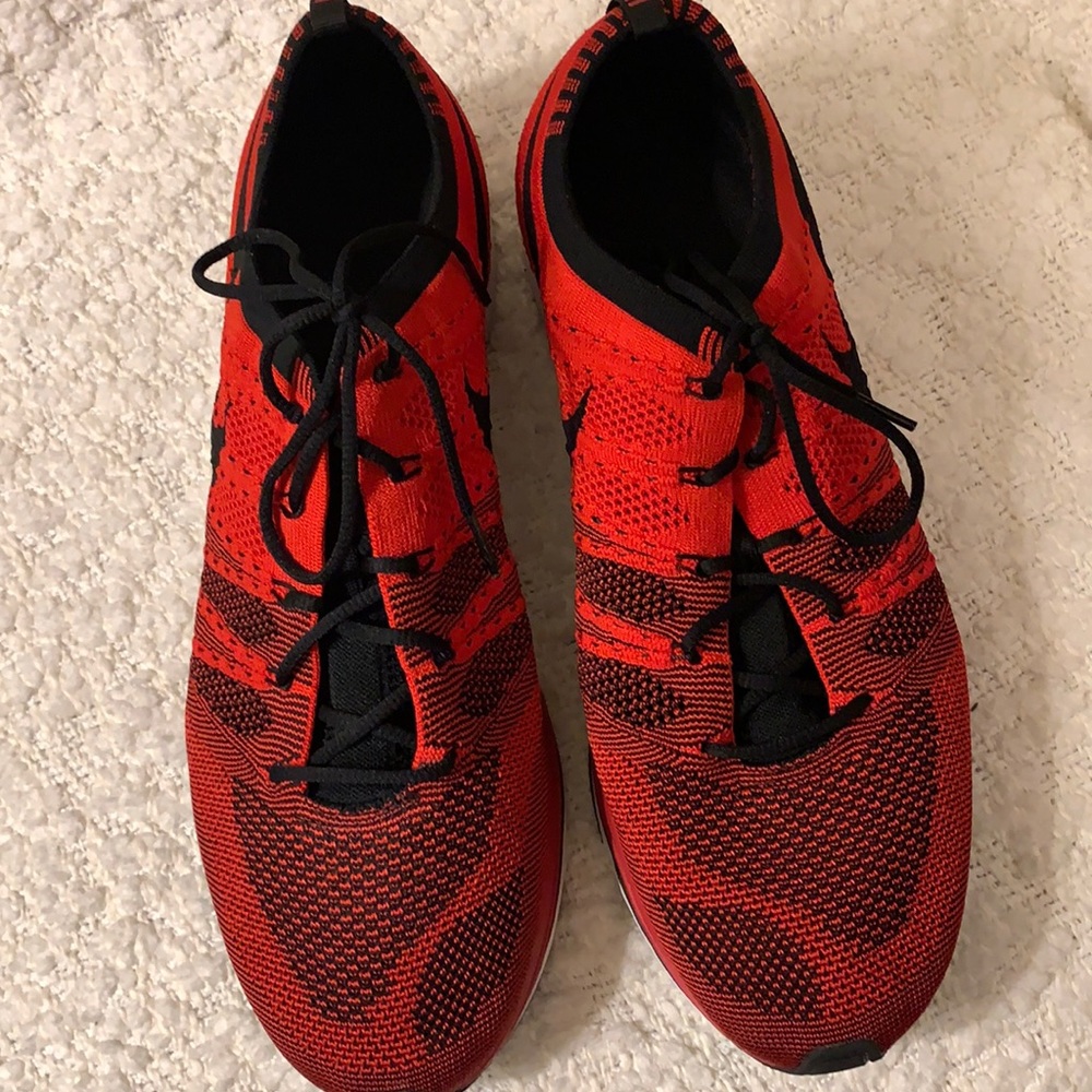 Nike men’s woven sneaker size 13, NWOT